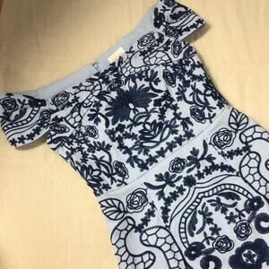 FoxieDox Blue Floral Embroidered Off The Shoulder Cap Sleeve Dress size 4